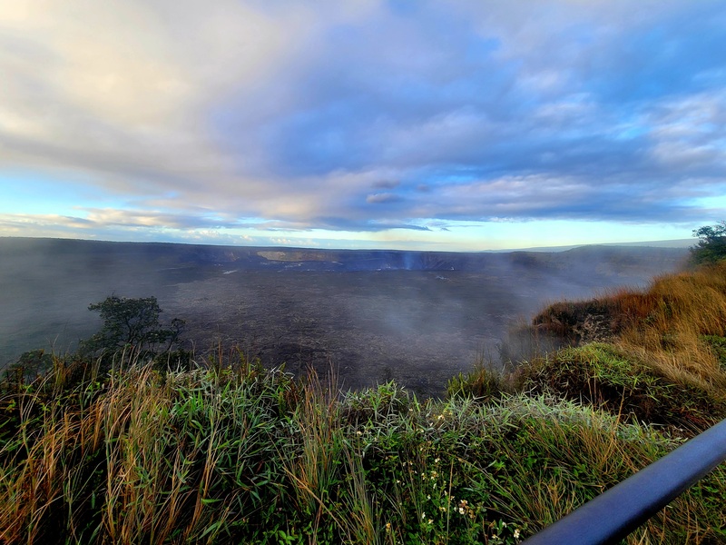 キラウエア火山のハレマウマウ火口